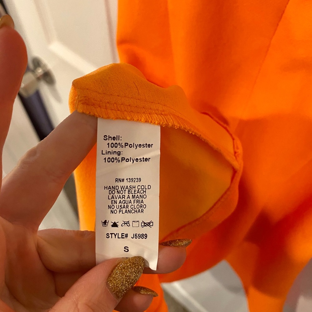 Dress - Picture 7 of 7